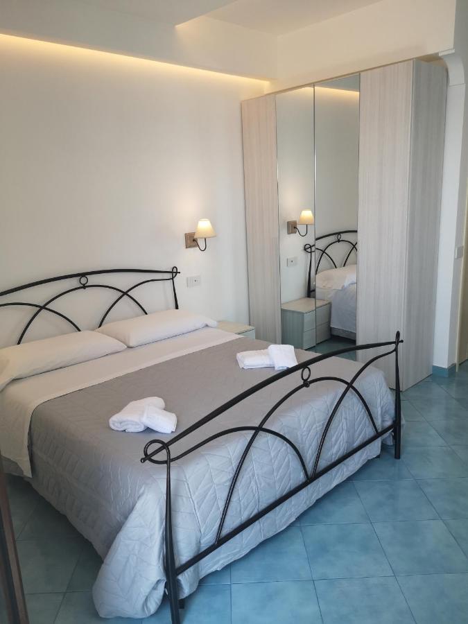 פורורה Villa Furoris Apartment מראה חיצוני תמונה
